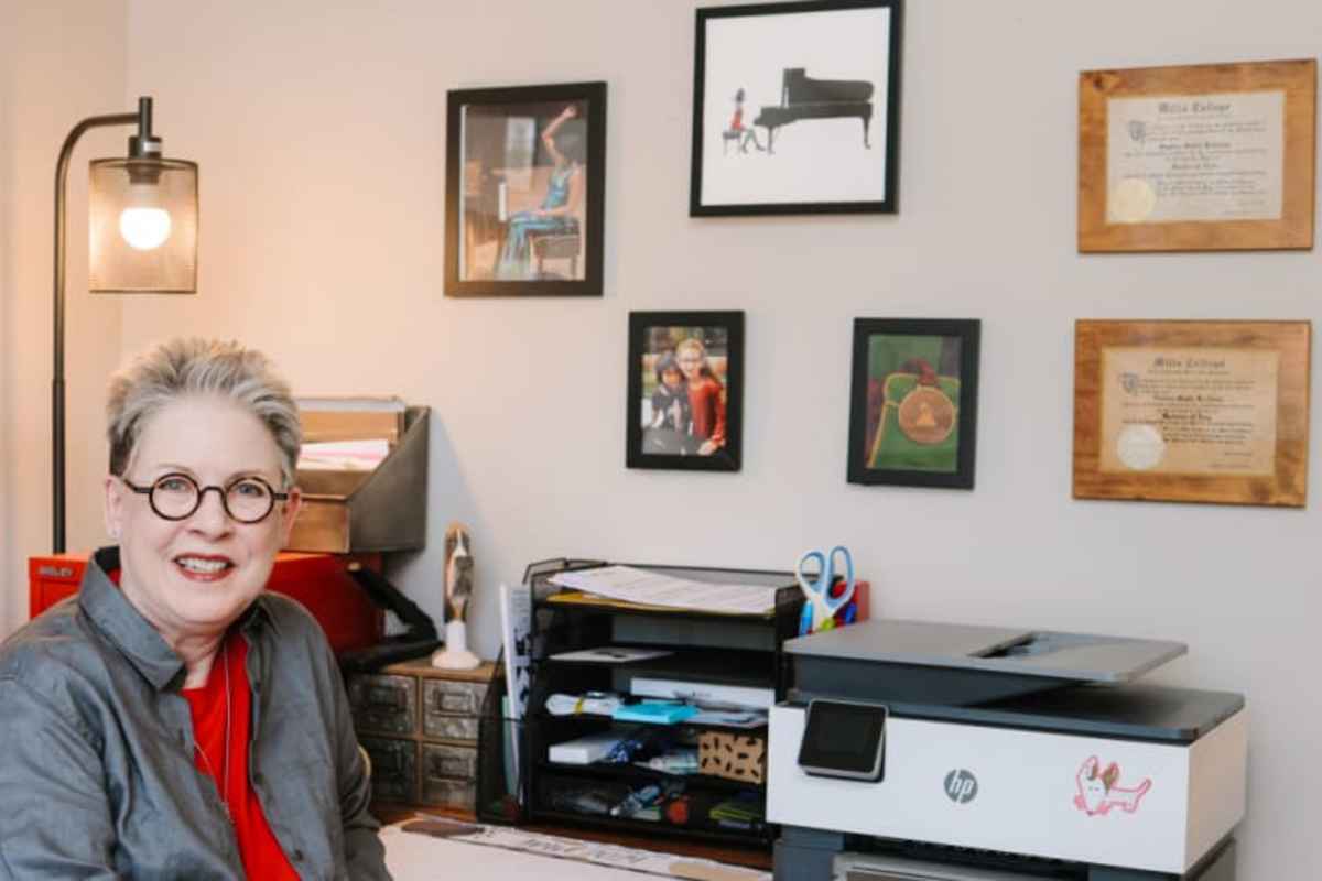 Sandi Bowen's piano studio background