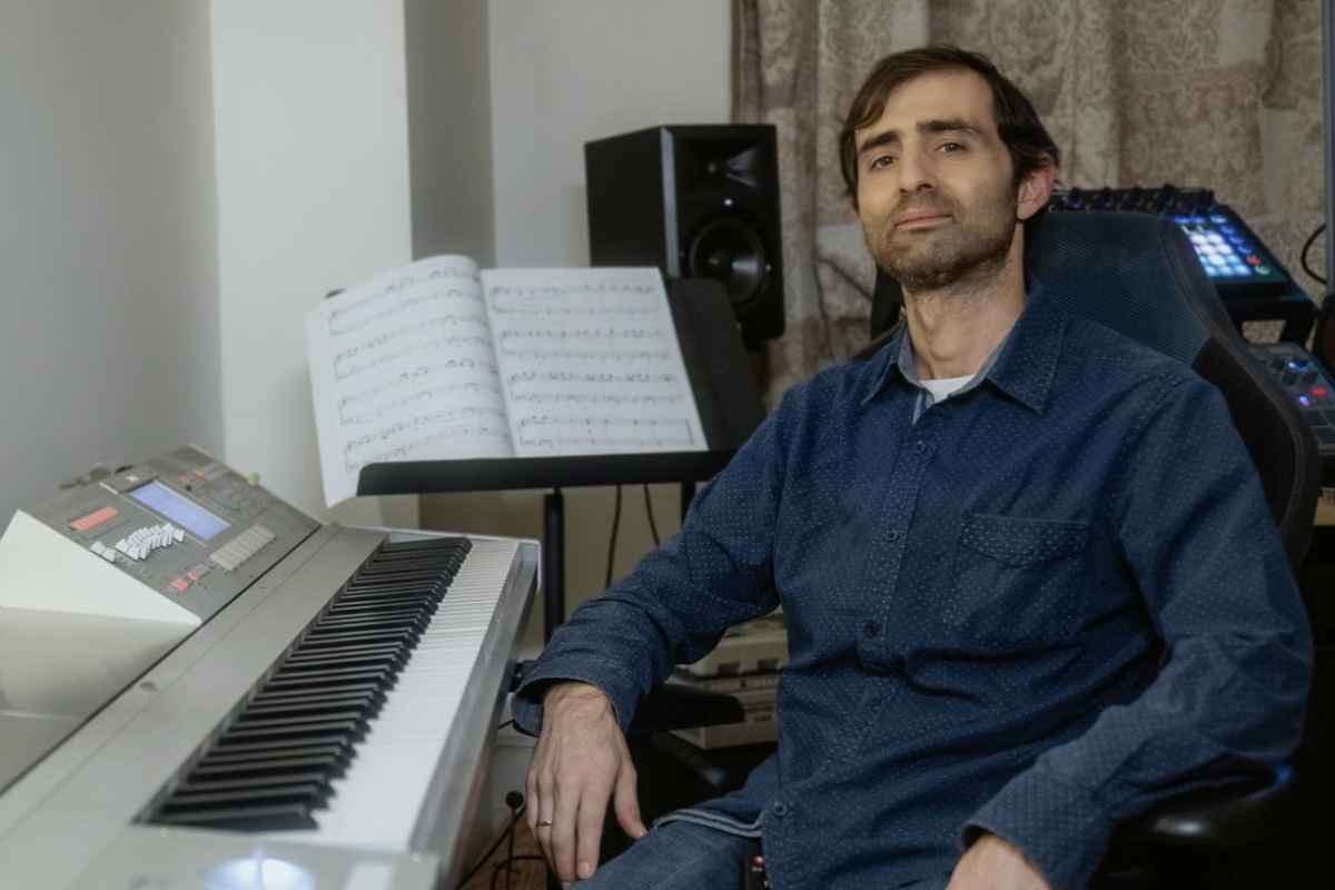 Konstantine Lortkipanidze's piano studio background