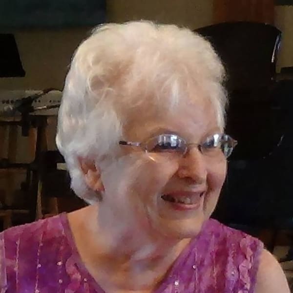 Lillian M Simmons