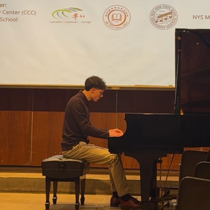 Carson Mash - Piano Teacher