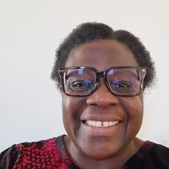 Hope Davis - Piano Teacher