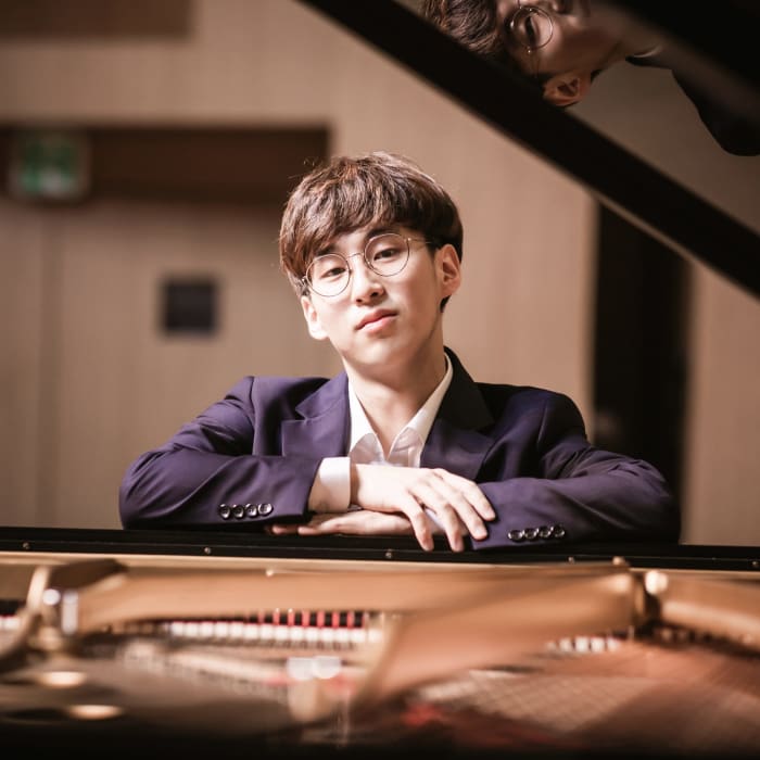Jin Jeong - Piano Teacher