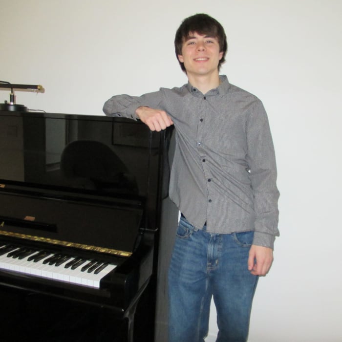 Oliver Millward - Piano Teacher