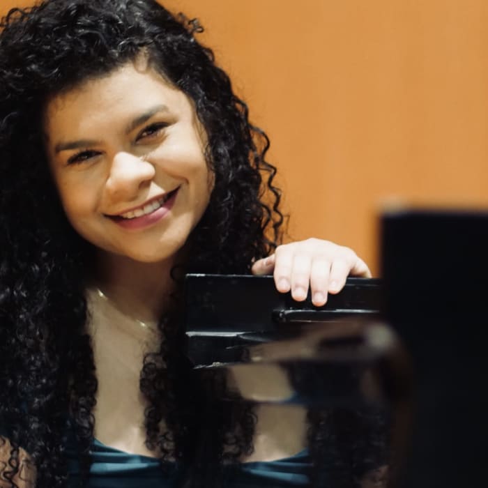 Dayane Teixeira - Piano Teacher