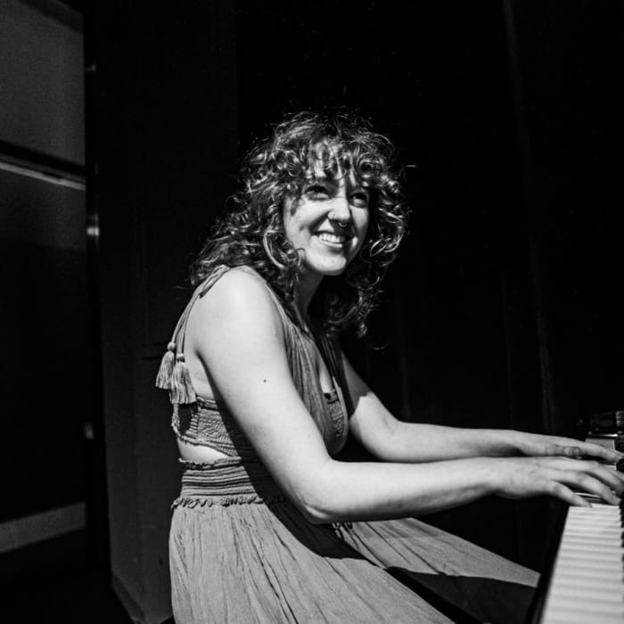Peyton Mahan - Piano Teacher