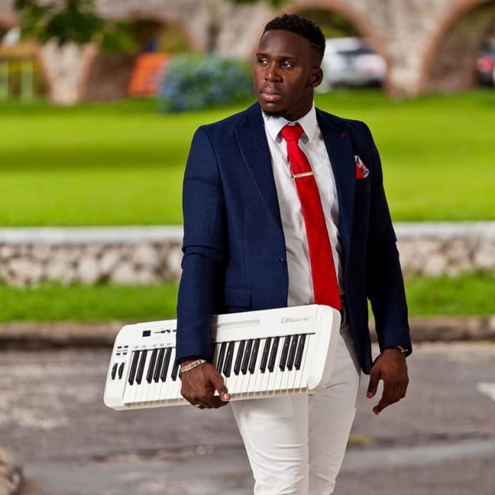 Dannareo Fearon - Piano Teacher