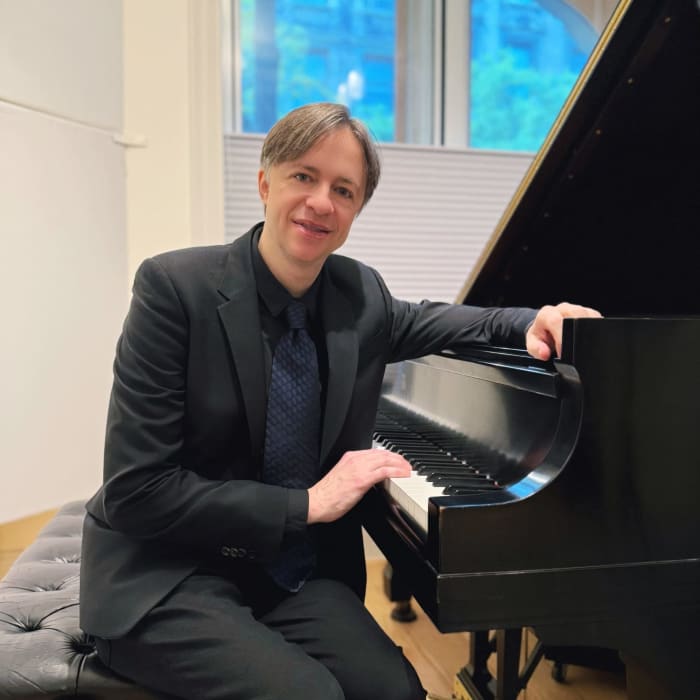 Derek Wieland - Piano Teacher