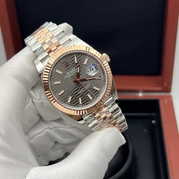 Watch 15