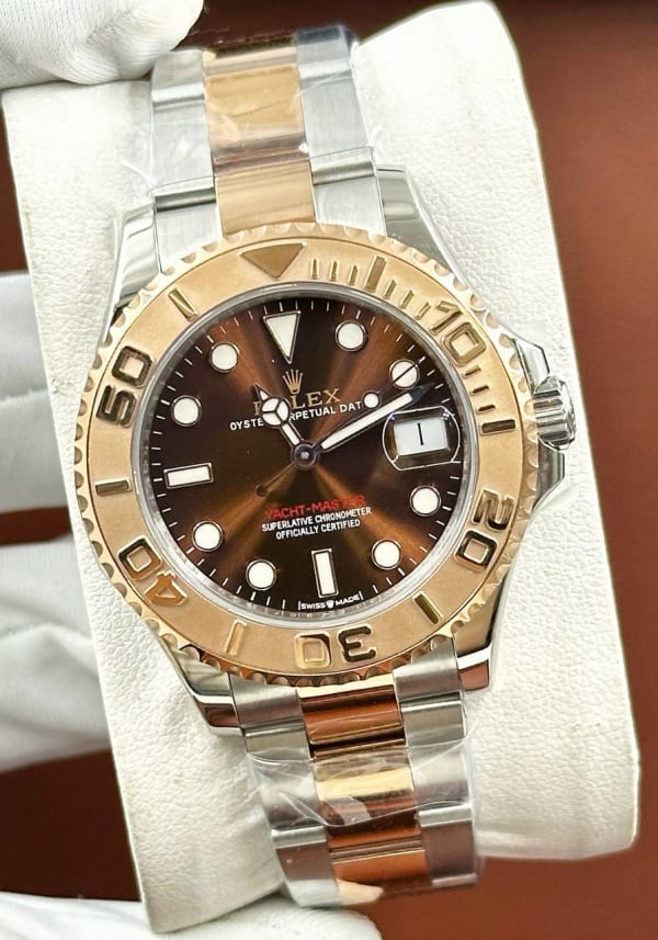 Watch 176