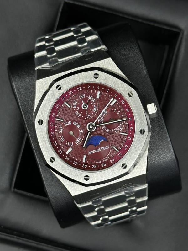 Watch 43