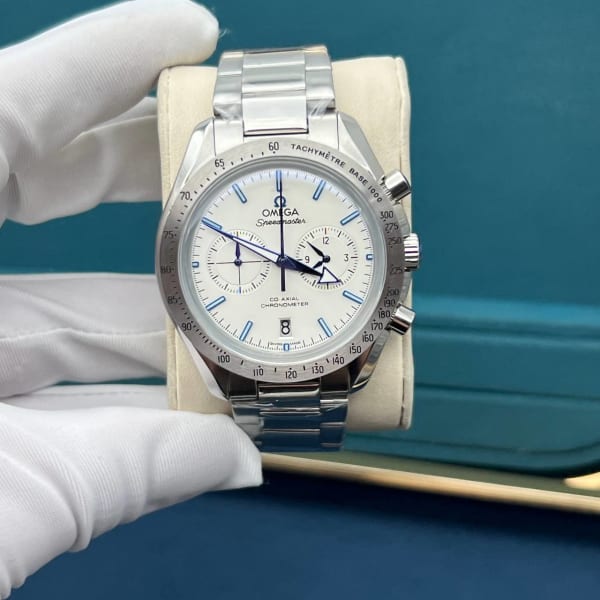 Watch 18