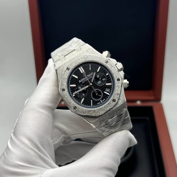 Watch 12