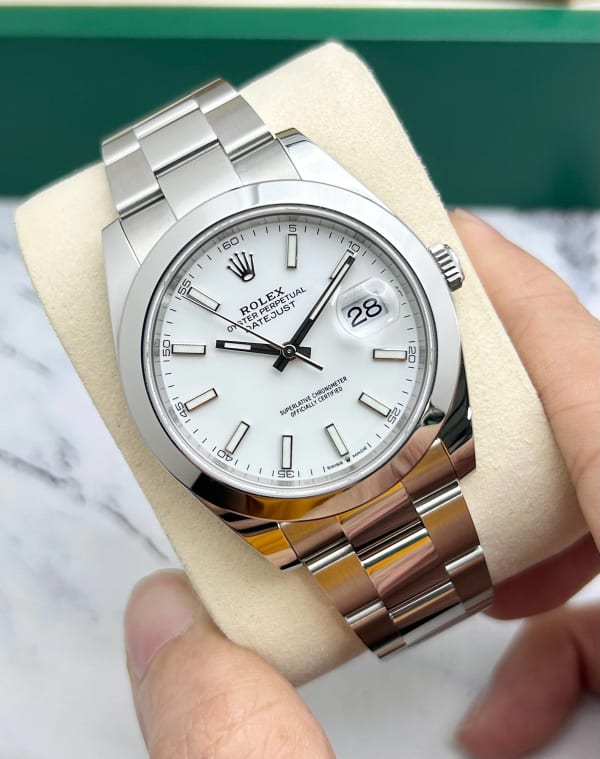 Watch 117