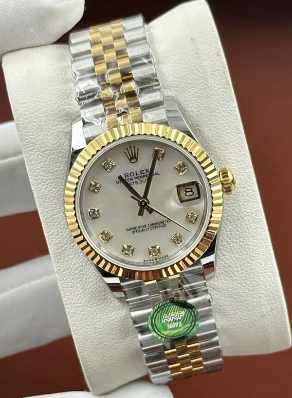 Watch 62