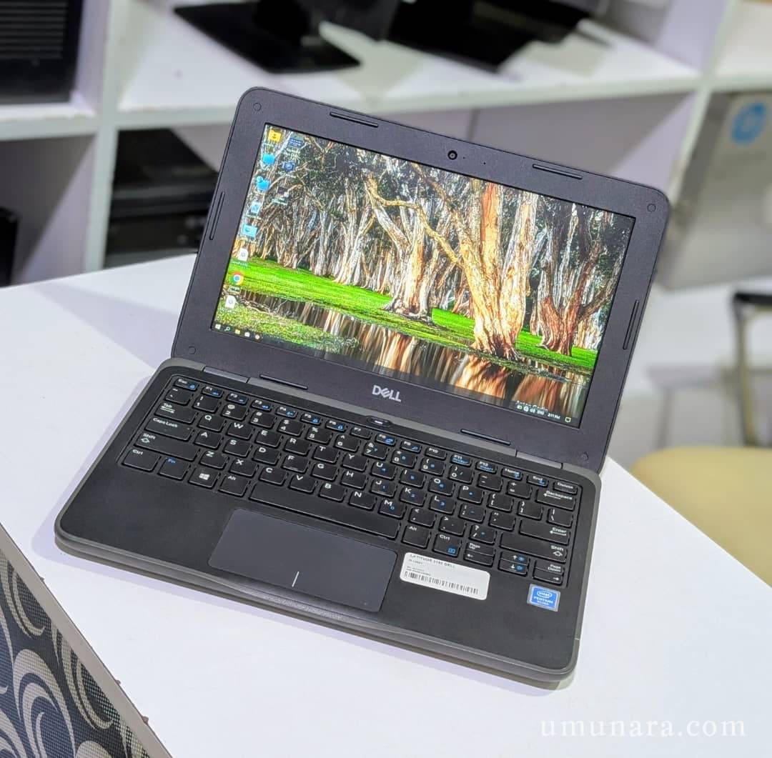 *Dell Latitude 3190 Laptop*  