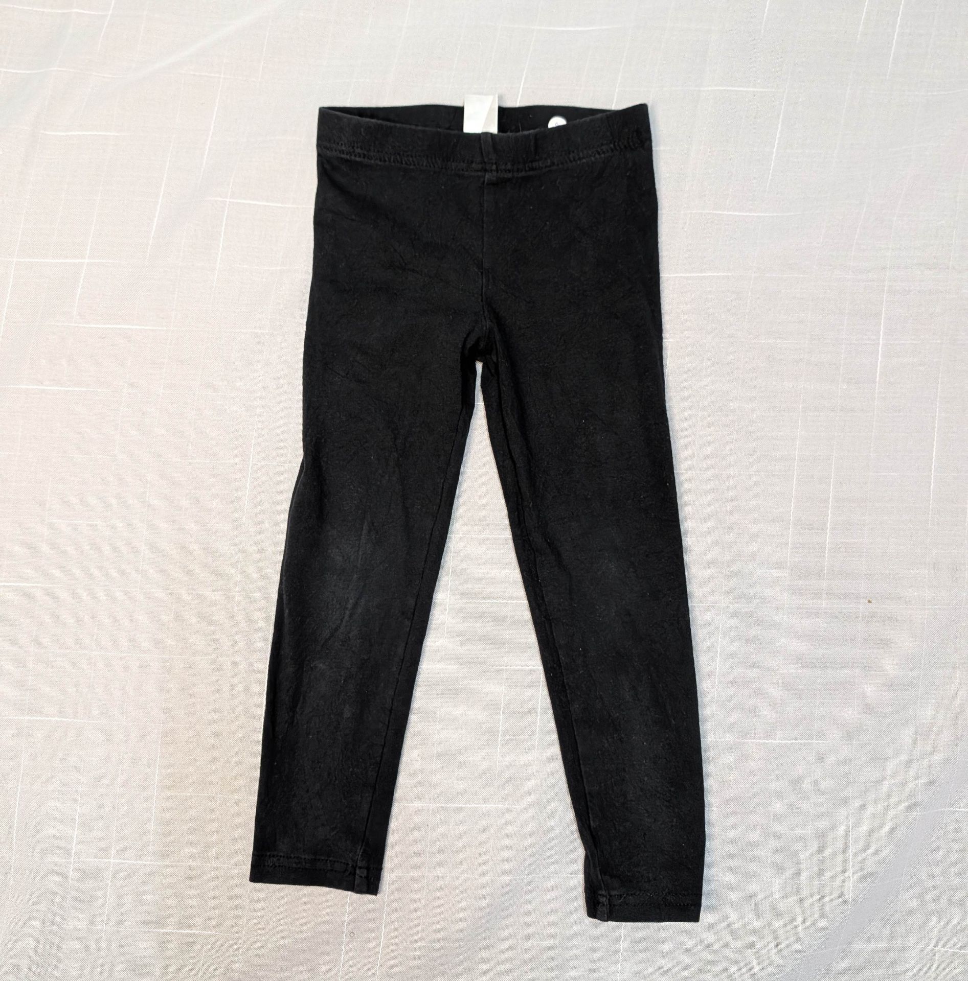 PLACE black leggings with elasticised waistband