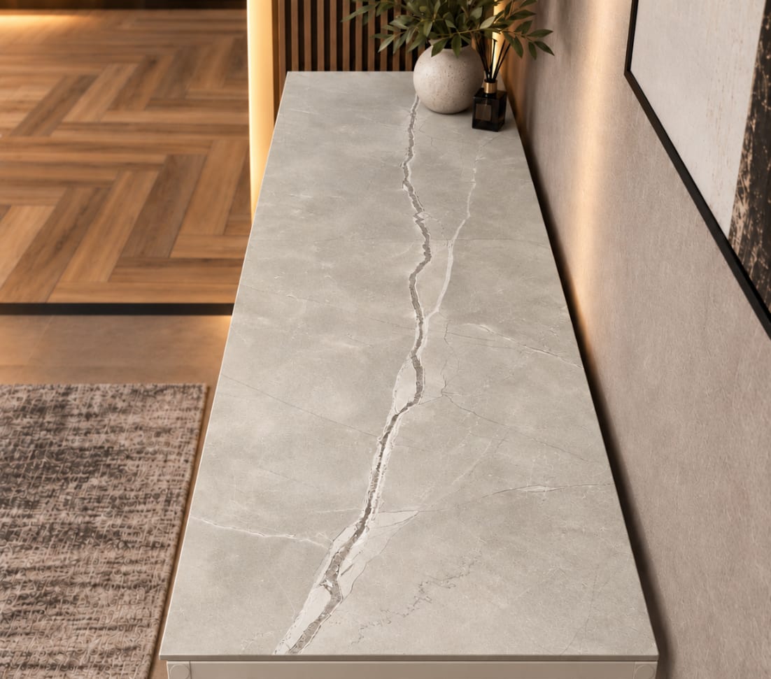 KONSOLA Z BLATEM ZE SPIEKU KWARCOWEGO RITUAL/CASHMERE 140x38x77,2 cm