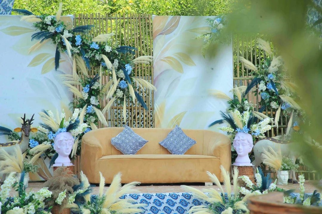 Royal Aisle