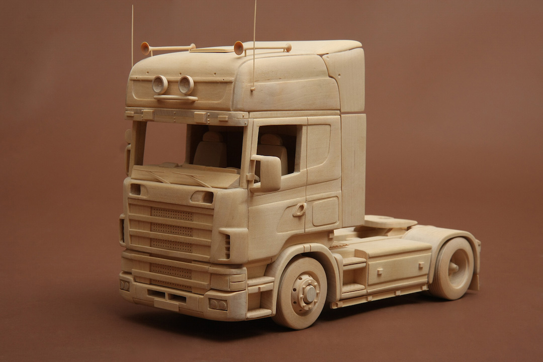 Scania R 124 and SCHMITZ