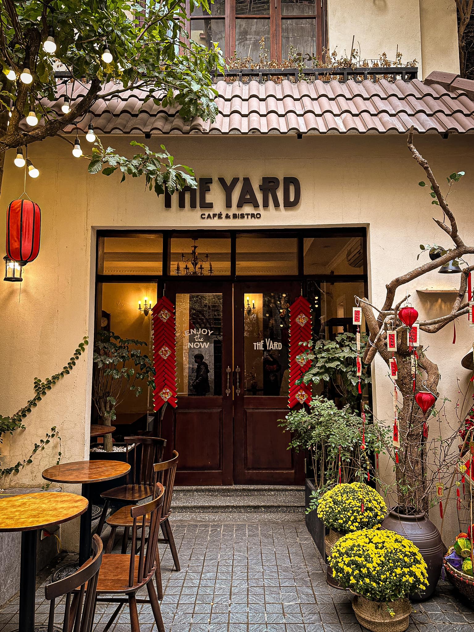 The Yard Café & Bistro