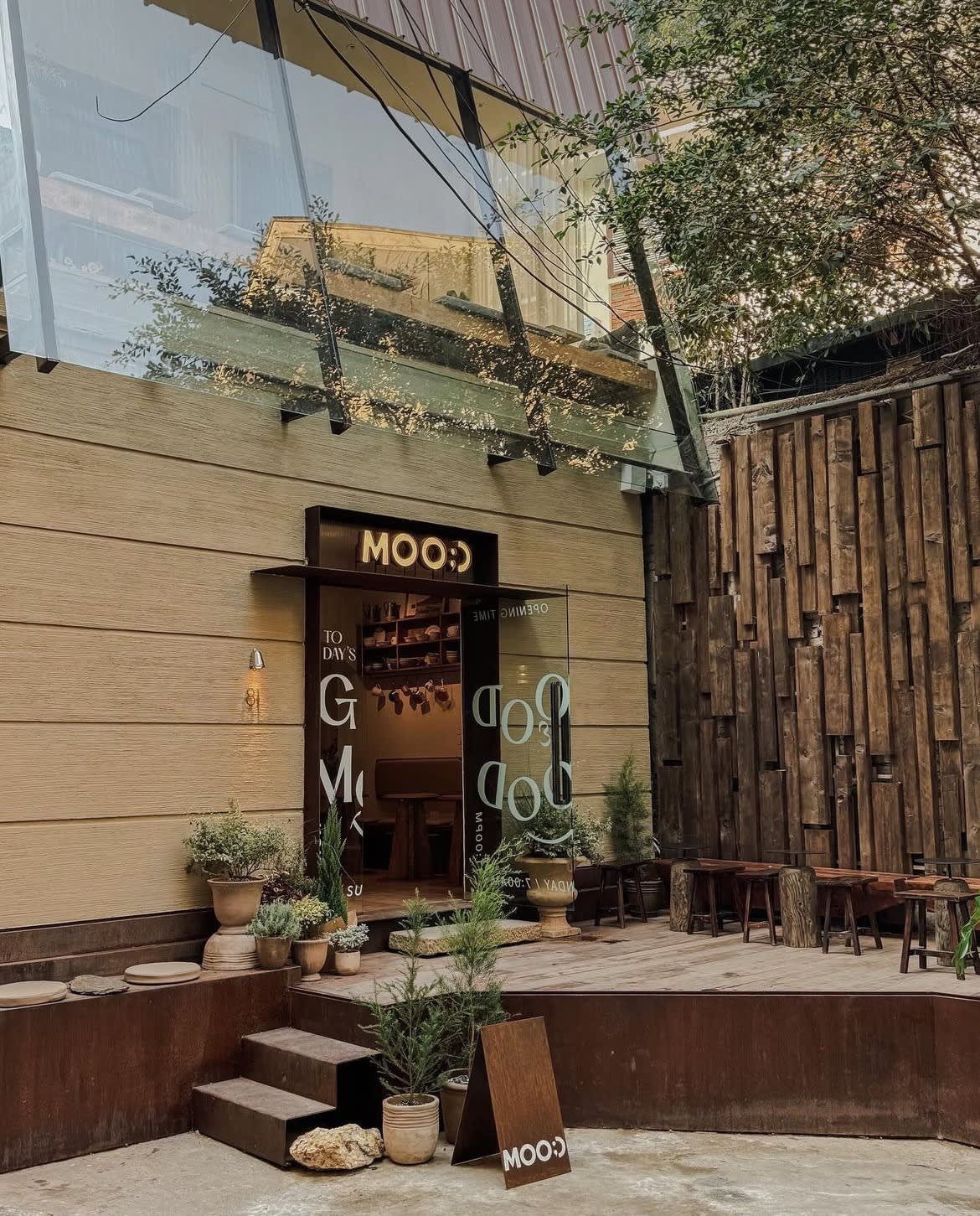 MOOD Kafe • 81 Yên Ninh
