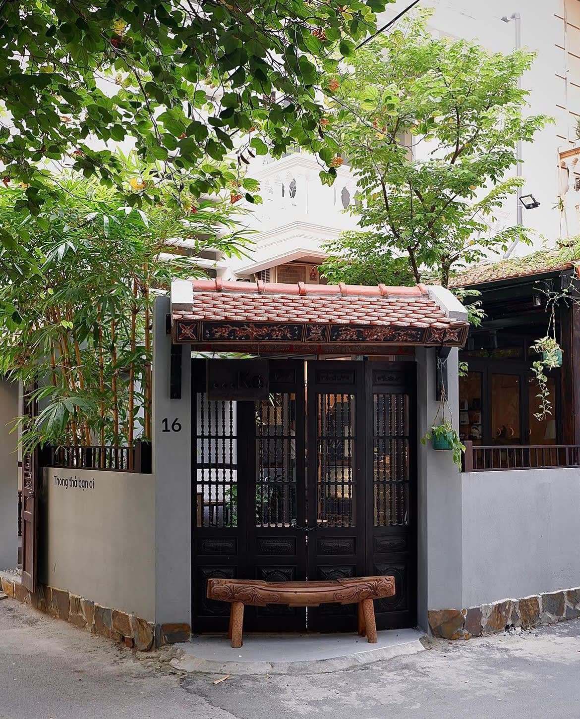 ...Ka • Hoàng Quốc Việt
