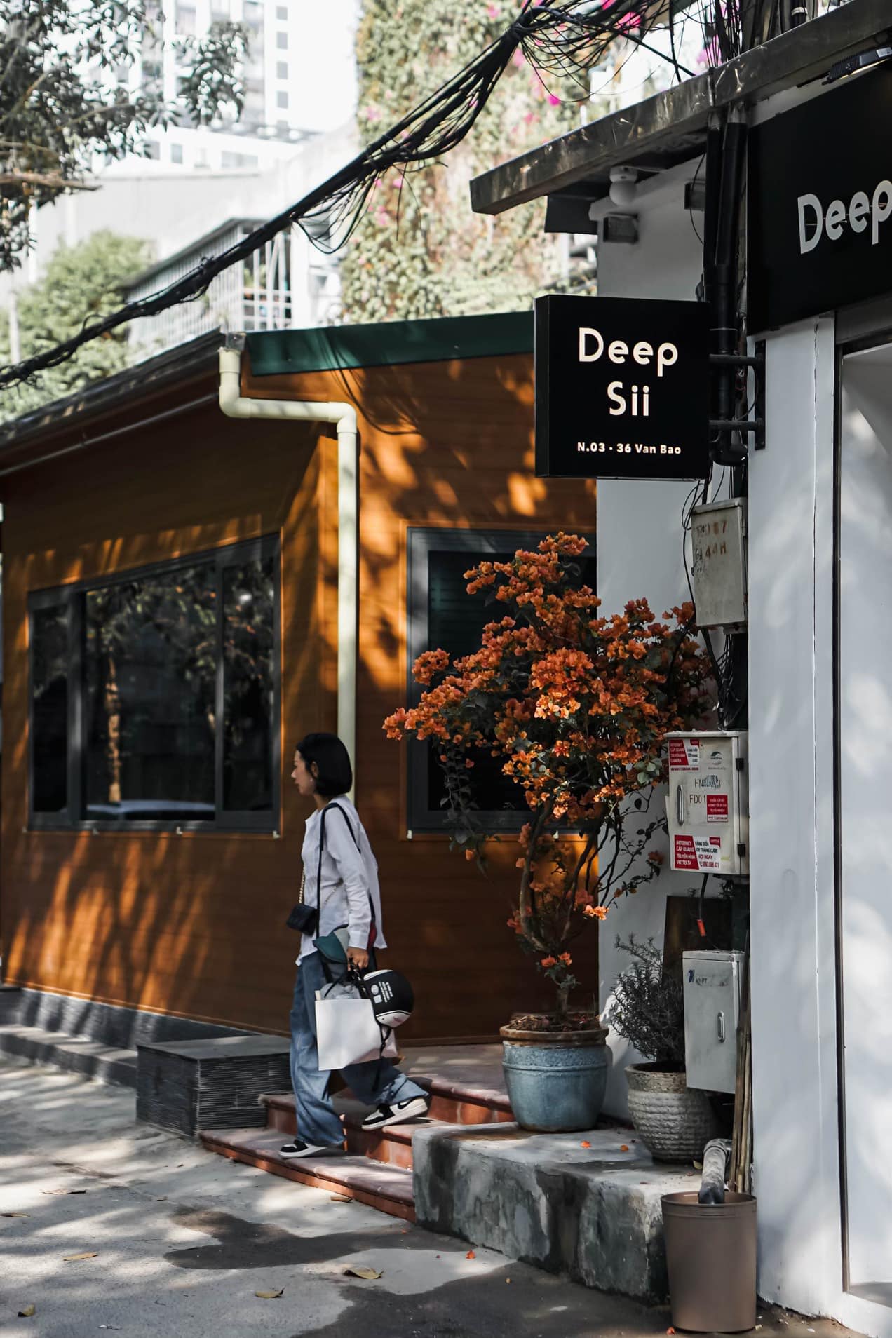 Deep Sii • Vạn Bảo