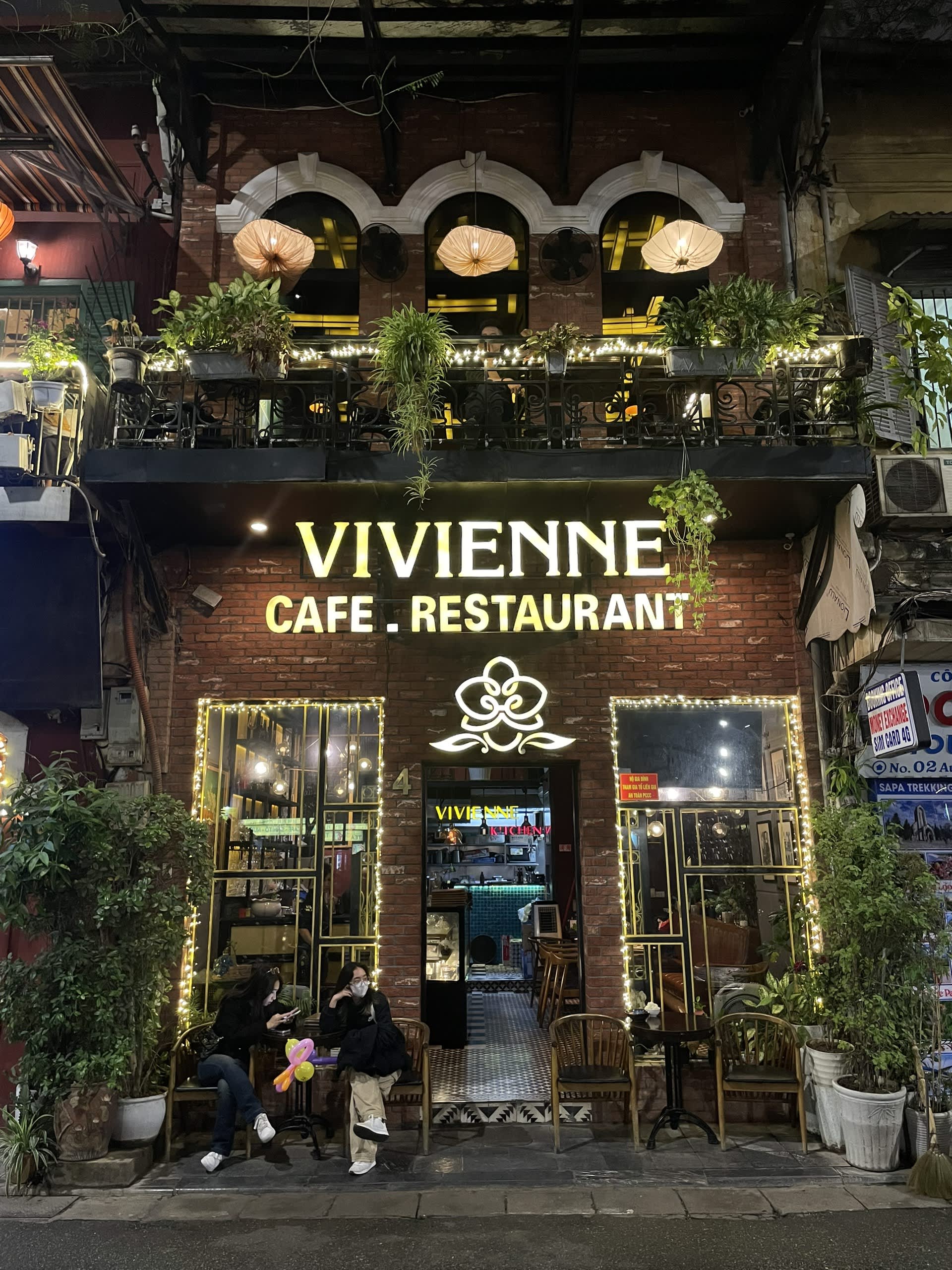 Vivienne Cafe & Restaurant