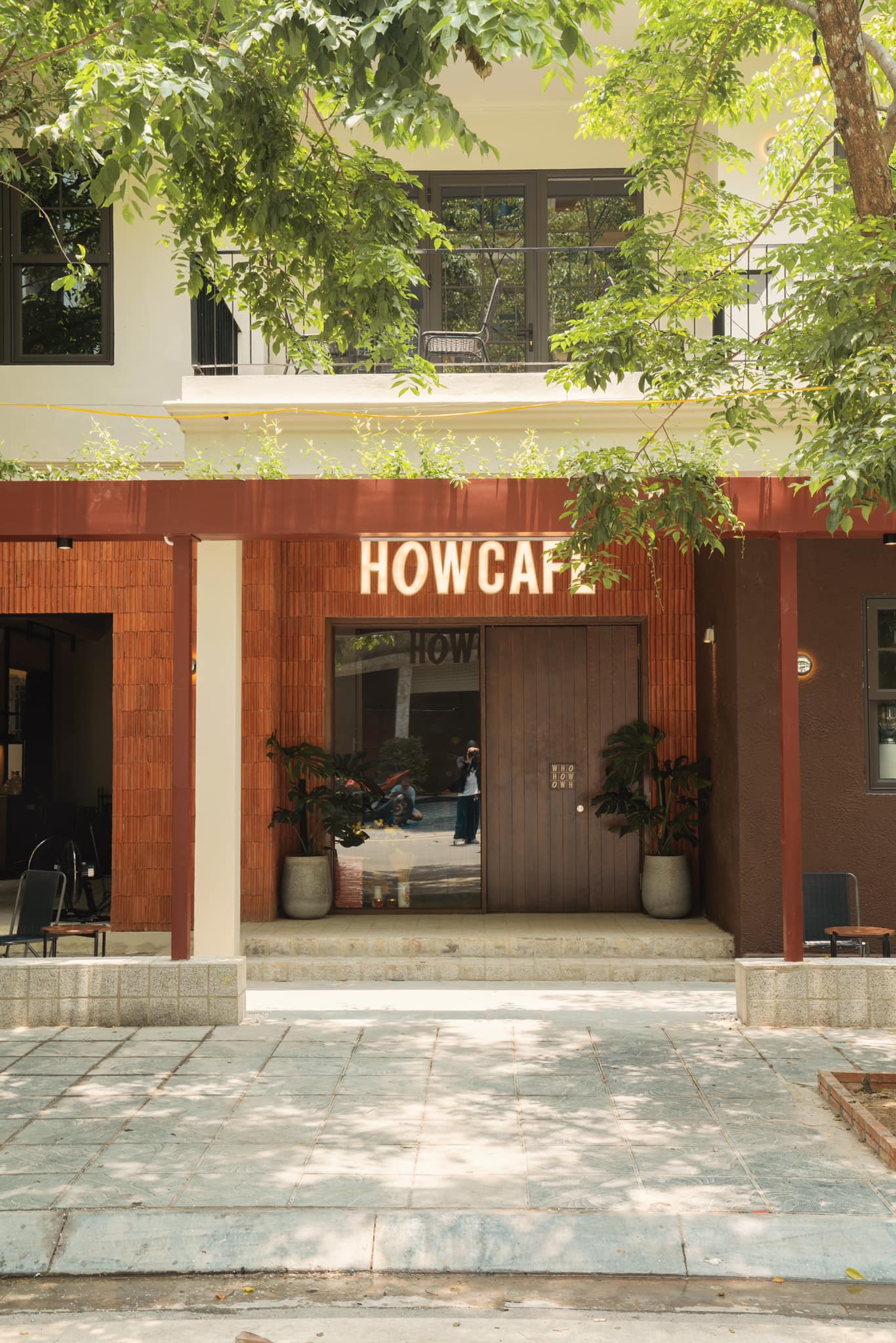 How Cafe • Võng Thị