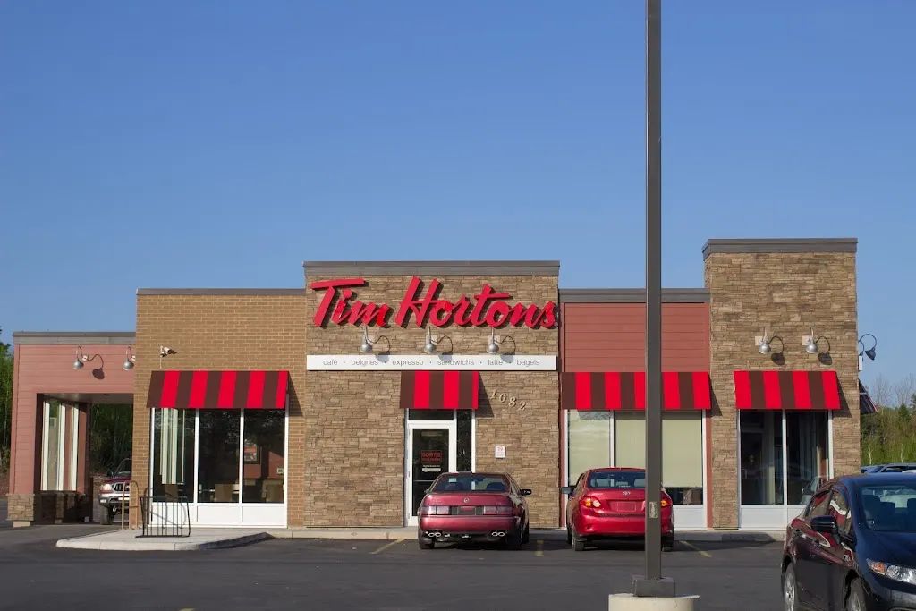 Tim Hortons storefront and interior at 1082 Rue Du Parc, Paquetville, NB