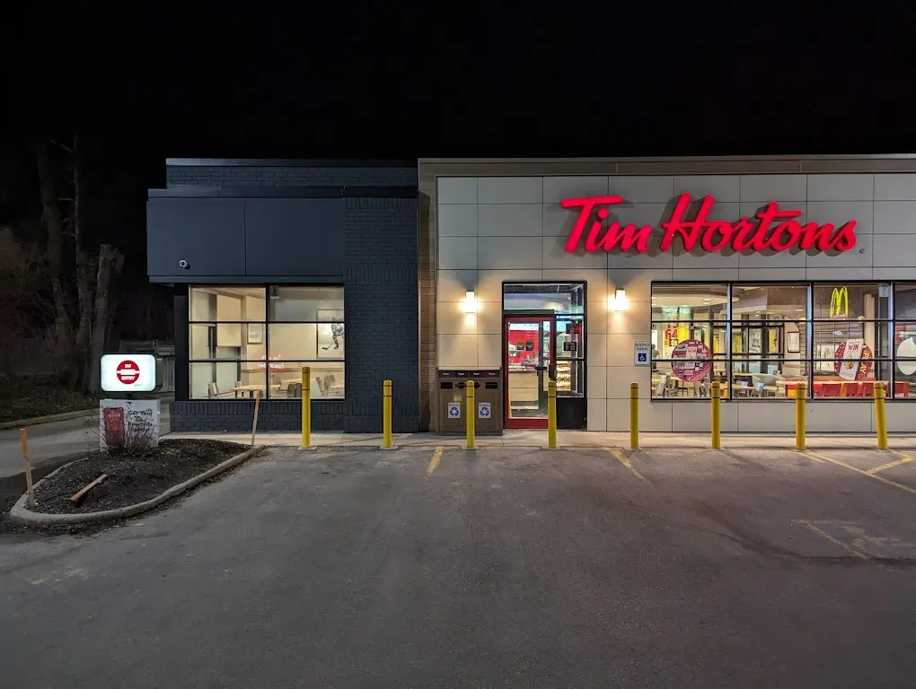 Tim Hortons storefront and interior at 350 Yonge St, Barrie, ON