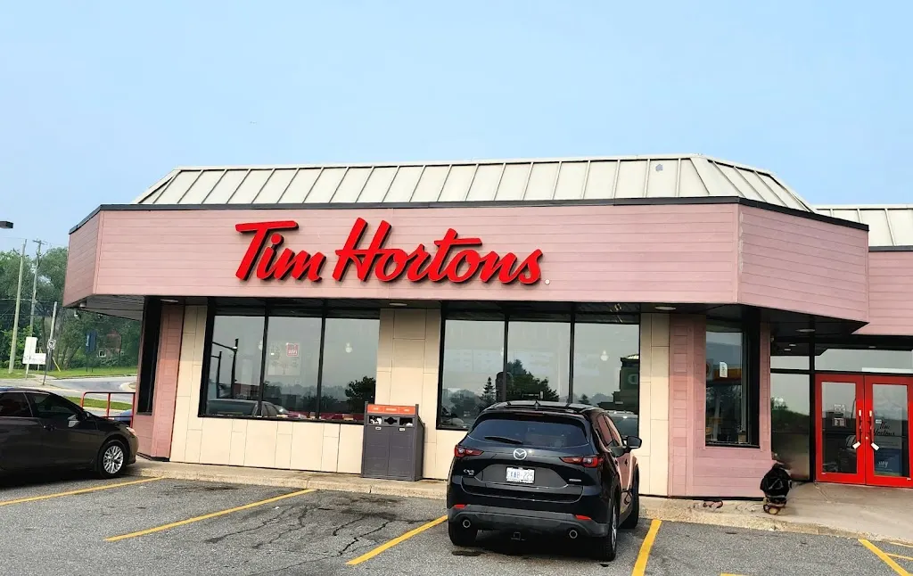Tim Hortons storefront and interior at 295 Wellington St, Bracebridge, ON