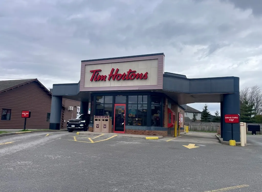 Tim Hortons storefront and interior at 151 Hwy 20 W, Fonthill, ON
