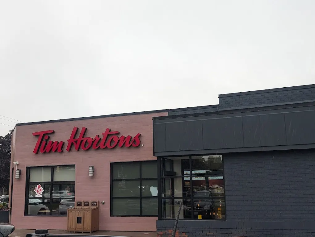 Tim Hortons storefront and interior at 987 Gordon St, Guelph, ON