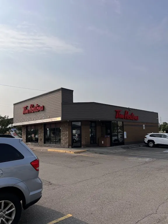 Tim Hortons storefront and interior at 1816 Rymal Rd East, Hannon, ON