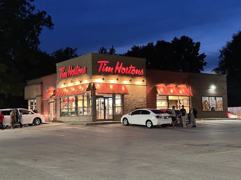 Tim Hortons storefront and interior at 456 Bruce St, Hepworth, ON