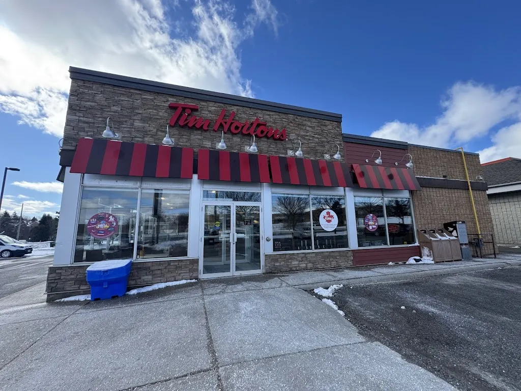 Tim Hortons storefront and interior at 17070 Leslie St, Newmarket, ON