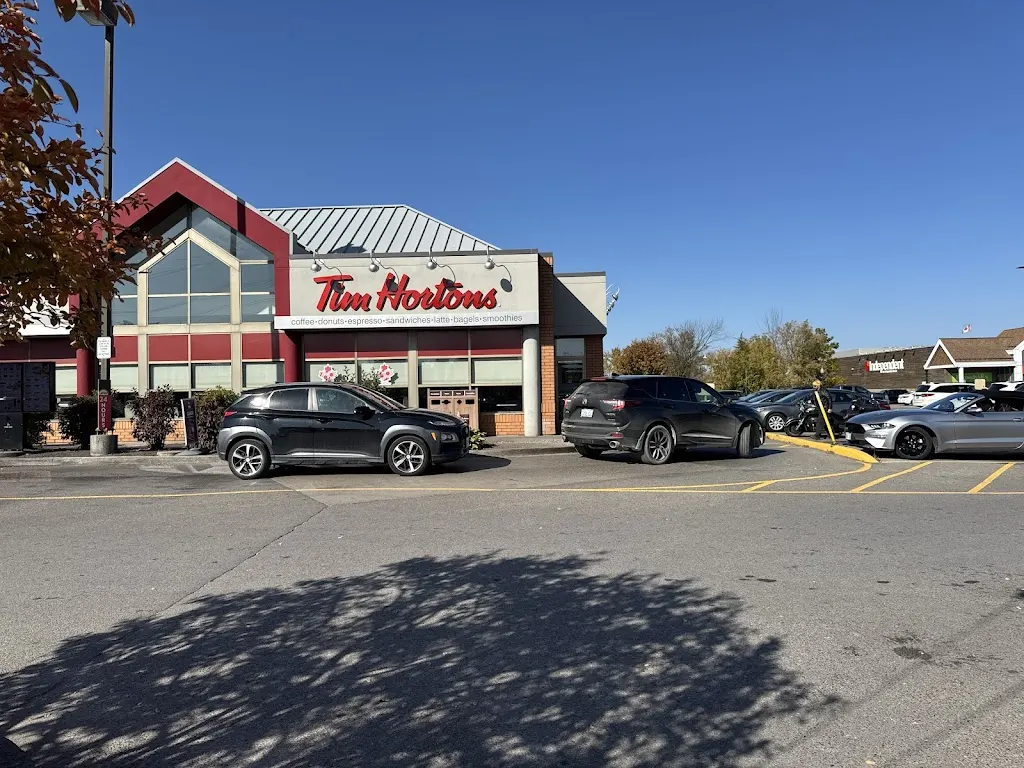 Tim Hortons storefront and interior at 1889 Scugog St, Port Perry, ON