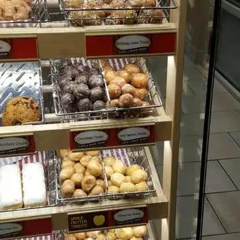 Tim Hortons storefront and interior at 1457 London Rd, Sarnia, ON