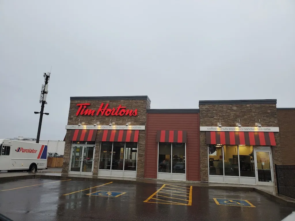 Tim Hortons storefront and interior at 419 North Edward St N, Thunder Bay, ON