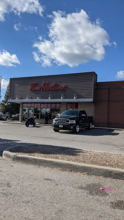 Tim Hortons storefront and interior at 560 Broadway St, Tillsonburg, ON
