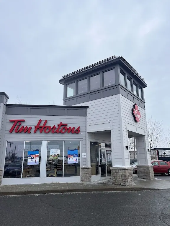 Tim Hortons storefront and interior at 3184 Ave Du Quai, Wendover, ON