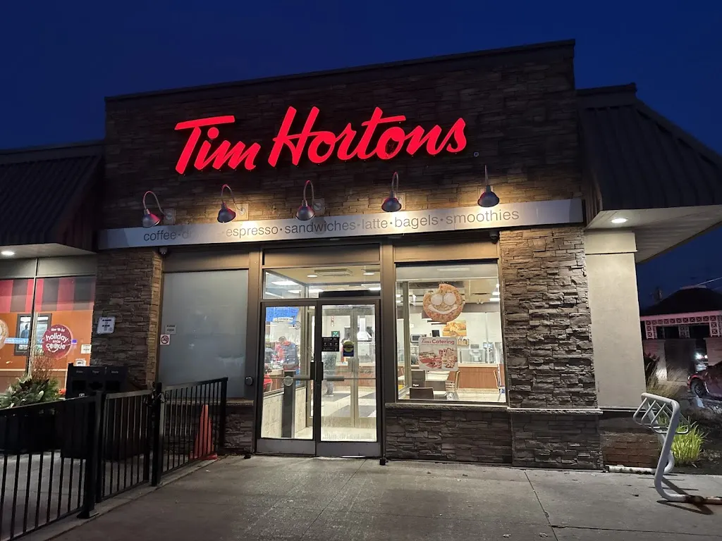 Tim Hortons storefront and interior at 900 Dundas St W, Whitby, ON