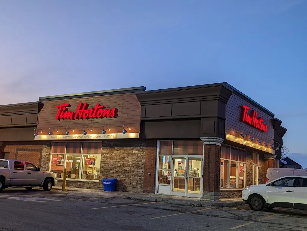 Tim Hortons storefront and interior at 9600 Islington Avenue, Woodbridge, ON