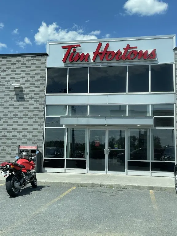 Tim Hortons storefront and interior at 265 Boulevard De L'industrie Suite 104, Beloeil, QC