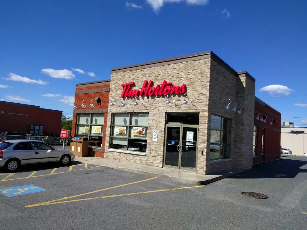 Tim Hortons storefront and interior at 511 Rue Samuel-de-champlain, Boucherville, QC