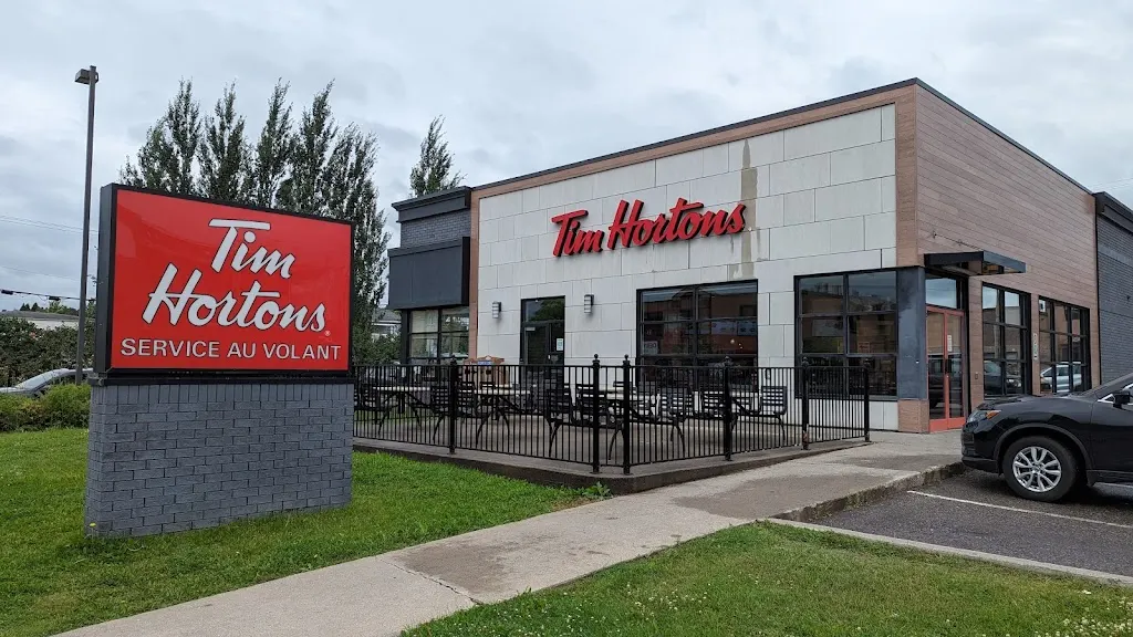 Tim Hortons storefront and interior at 1000 Rue Bagot, La Baie, QC