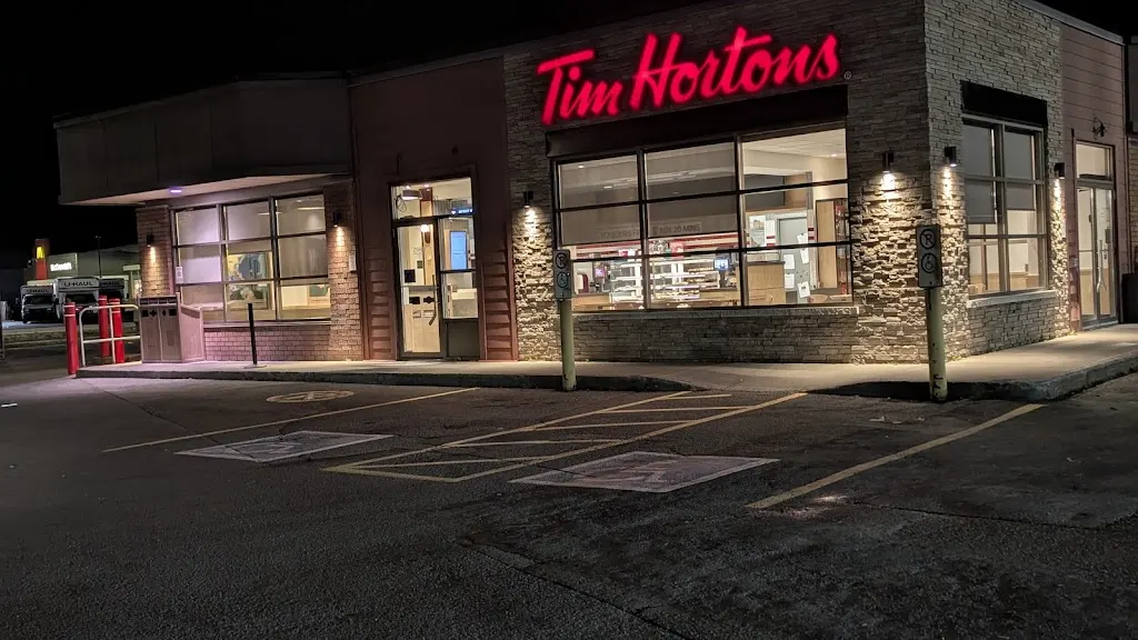 Tim Hortons storefront and interior at 5481 Boul Laurier, La Plaine, QC