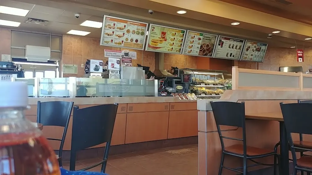 Tim Hortons storefront and interior at 6095 Boul Wilfrid-hamel, L'ancienne-lorette, QC