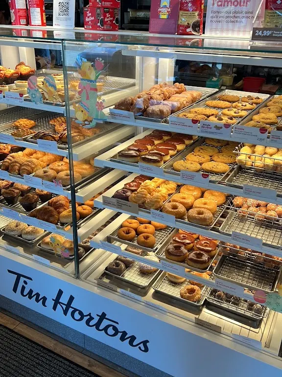 Tim Hortons storefront and interior at 1375, Boul. Cure-poirier Ouest, Longueuil, QC